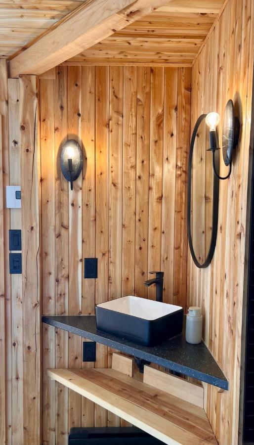 Mi-Clos - Luxury Pods With Private Jacuzzis Orford Exterior photo